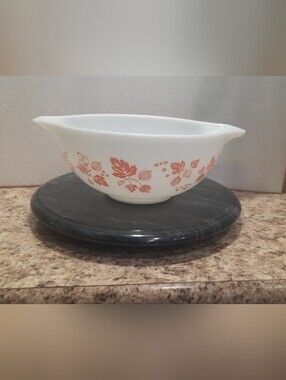Pyrex Pink Gooseberry Bowl